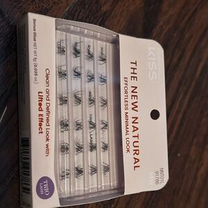 Kiss eyelashes 
Never used